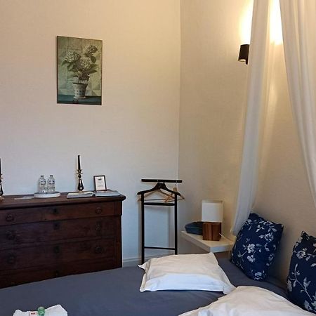 Bed and Breakfast Domaine Du Noble Saint-Jean-de-Thurac Экстерьер фото